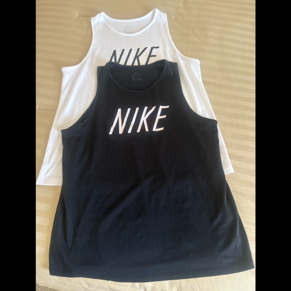 2 Nike tank tops, sz Med